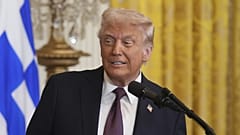 O Presidente Donald Trump discursa durante uma receção para celebrar o Dia da Independência da Grécia na Sala Leste da Casa Branca. 24 de março de 2025.