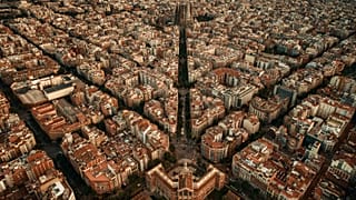 Reducing traffic in Barcelona by 25% would prevent around 200 premature deaths a year linked to pollution, study finds.