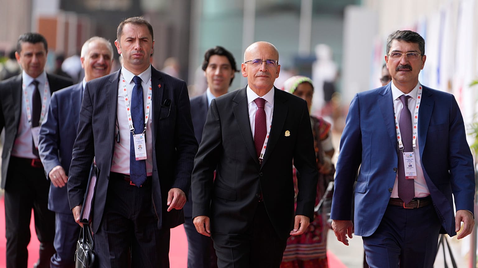 Hazine ve Maliye Bakanı Mehmet Şimşek, beraberindeki heyetle Hindistan'da, 18 Haziran 2023
