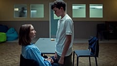 Erin Doherty ve Owen Cooper Netflix draması Adolescence'ın başrollerinde.