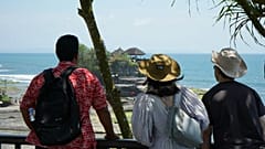 El gobernador de Bali ha advertido de que algunas transgresiones podrían tener consecuencias legales. 