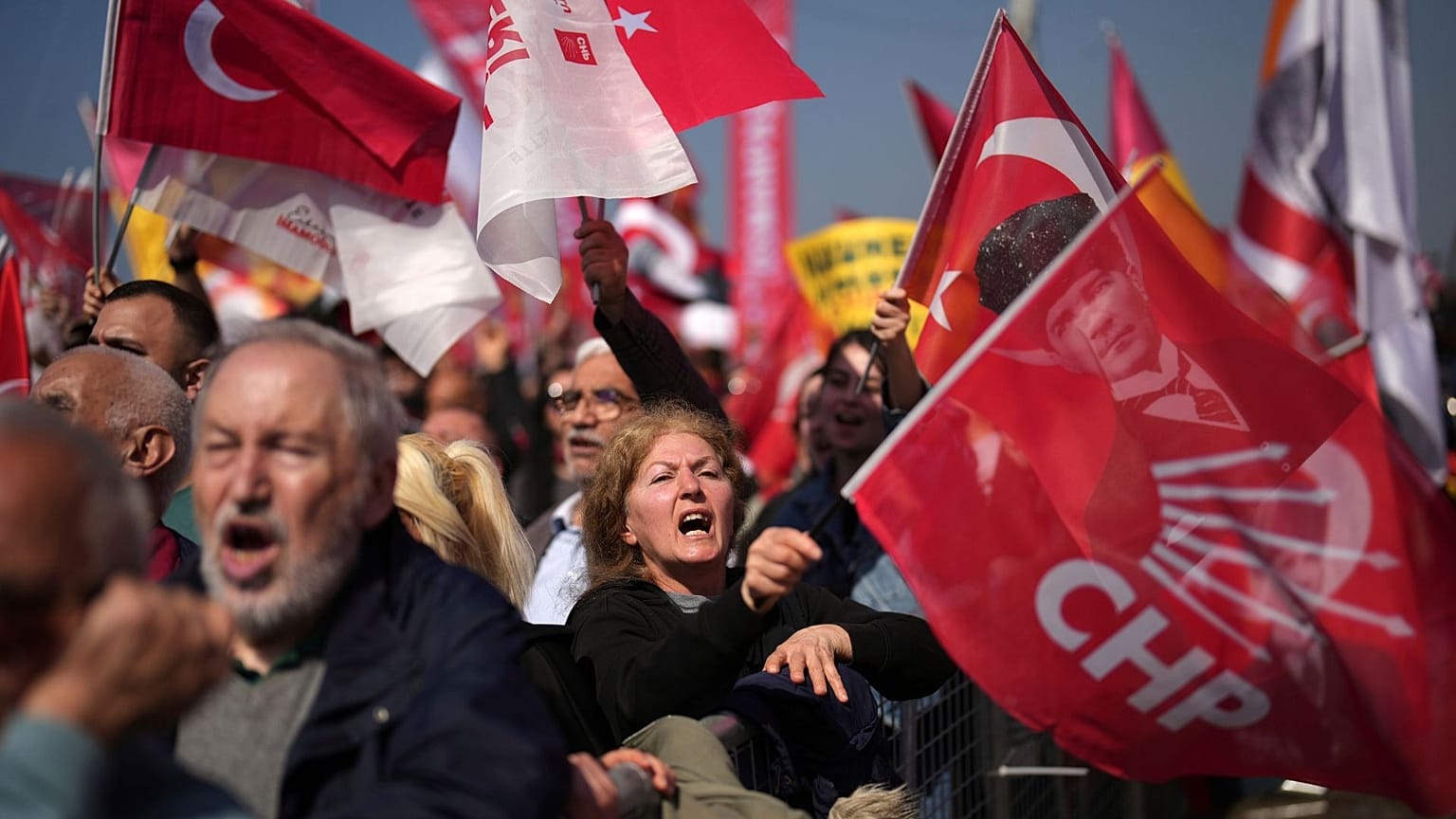 تظاهرات بزرگ مخالفان اردوغان در استانبول