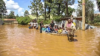 Árvíz Nairobiban - természeti katasztrófák idején megnő a kolera terjedésének kockázata