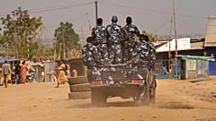 جنود جنوب السودان يقومون بدوريات في شوارع جوبا، جنوب السودان يوم الخميس، 13 فبراير/شباط 2025