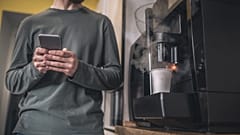 Próbki pobrane z ekspresów do kawy przez zespół badaczy wykazały wysoki poziom substancji powodujących wzrost cholesterolu.