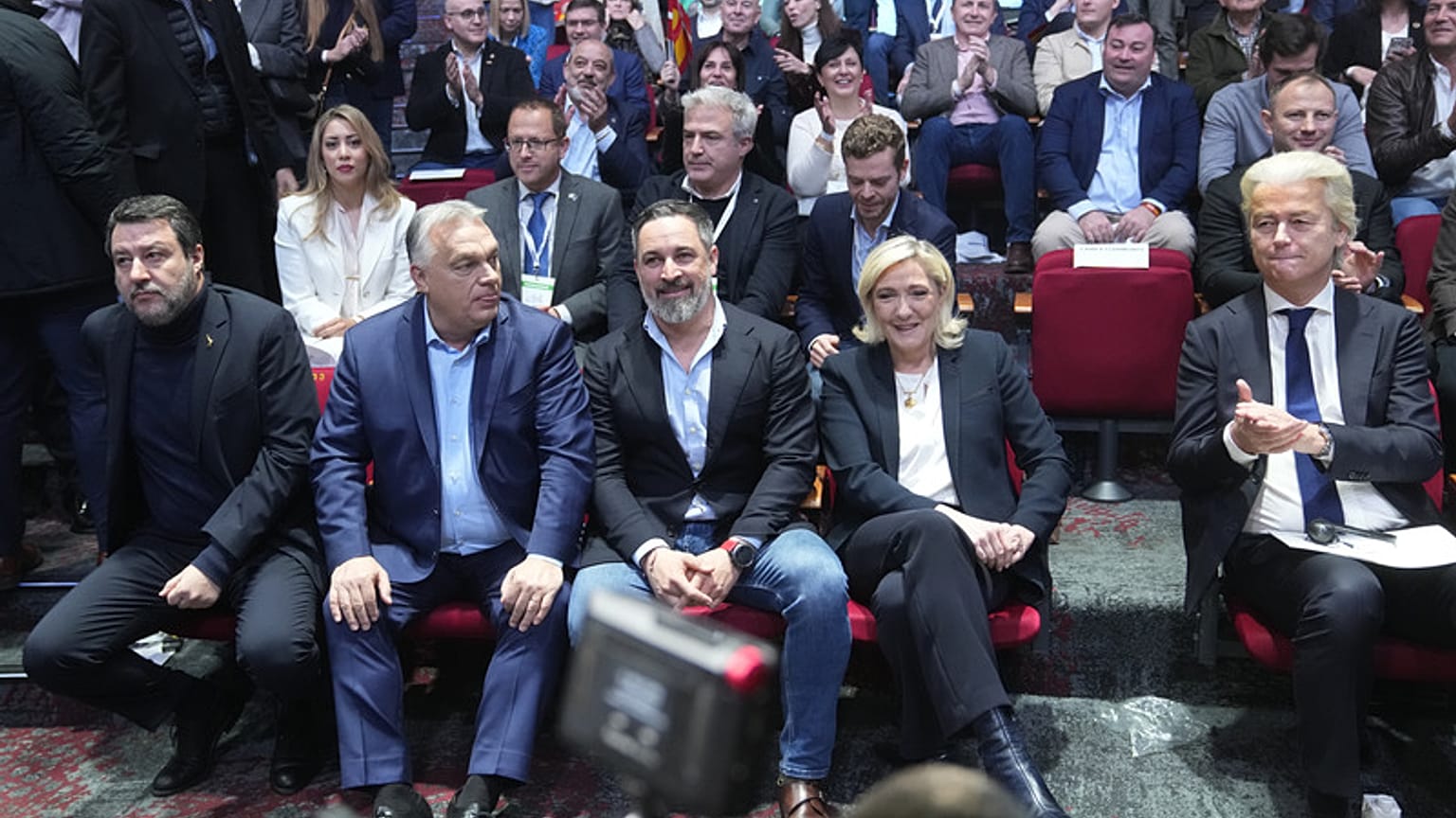 Avrupa için Vatanseverler (Patriots for Europe - PfE) grubunun Madrid toplantısından bir fotoğraf.