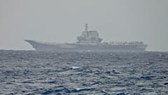 تُظهر هذه الصورة التي نشرتها وزارة الدفاع الوطني التايوانية حاملة الطائرات الصينية شاندونغ وهي تبحر بالقرب من تايوان يوم الاثنين 31 مارس/آذار 2025.