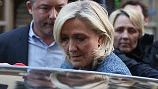 Marine Le Pen foi impedida de se candidatar às presidenciais de 2027