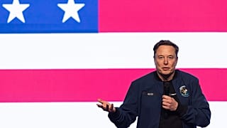 Elon Musk habla durante un ayuntamiento el domingo 30 de marzo de 2025, en Green Bay, Wisconsin.