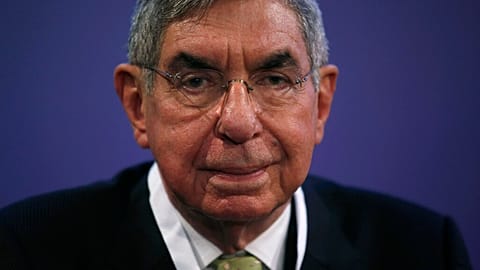 FILE: Nobel Peace Prize laureate and two-time Costa Rican President Oscar Arias at the University in Barcelona, Spain, Nov. 13, 2015