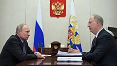 Vlagyimir Putyin és Kirill Dimitrijev