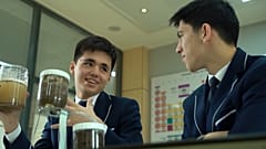 Estudantes uzbeques ganham prémio mundial por projeto inovador de aproveitamento de águas pluviais