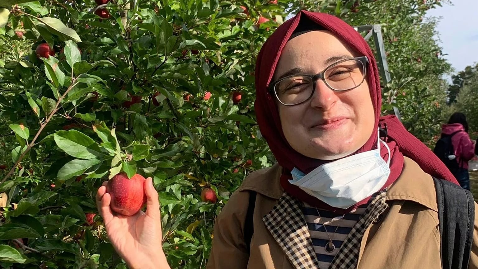 ABD'nin Massachusetts eyaletinin Boston kentindeki Tufts Üniversitesi'nde doktora yapan Rümeysa Öztürk 25 Mart 2025'te gözaltına alındı.