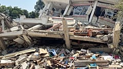 صورة تظهر المباني المتضررة في نايبيداو جراء الزلزال المدمر الذي ضرب ميانمار، الأربعاء 2 أبريل 2025