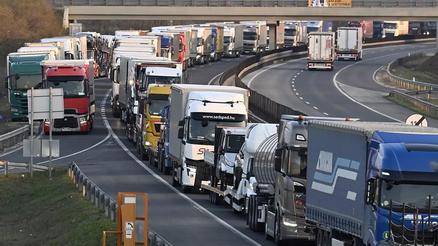 Austria cierra las fronteras con Hungría y Eslovaquia