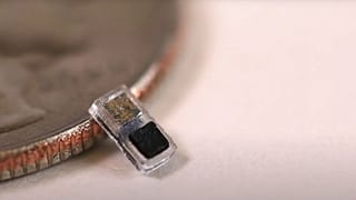 Pacemaker comparado com uma moeda