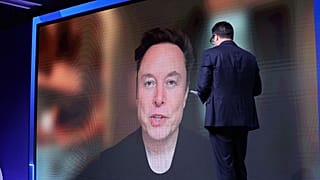 Elon Musk videó-bejelentkezése a Lega kongresszusán
