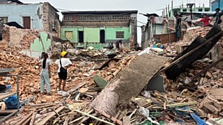 Edifici ridotti in macerie dopo il terremoto di magnitudo 7.7 che ha colpito il Myanmar il 28 marzo scorso
