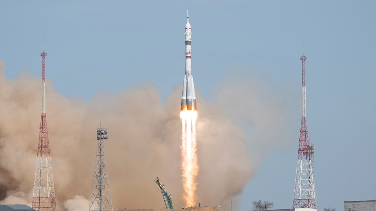 Fusée russe Soyouz transportant un vaisseau spatial Soyouz MS-27 avec à son bord l'astronaute de la NASA et les cosmonautes de Roscosmos Sergey Ryzhikov et Alexey Zubritsky, lancé le 08.04.2025, au Kazakhstan.