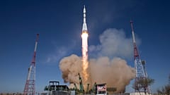 Eine russische Sojus-Rakete mit dem Sojus-MS-27-Raumschiff startet zur Internationalen Raumstation vom russisch gepachteten Kosmodrom Baikonur in Kasachstan, 08.04.2025
