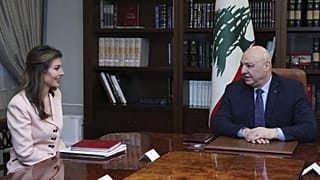 الرئيس اللبناني مستقبلا نائبة المبعوث الأميركي إلى الشرق الأوسط