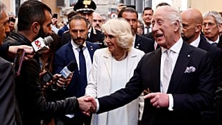 O Rei Carlos III da Grã-Bretanha e a Rainha Camilla em Roma.