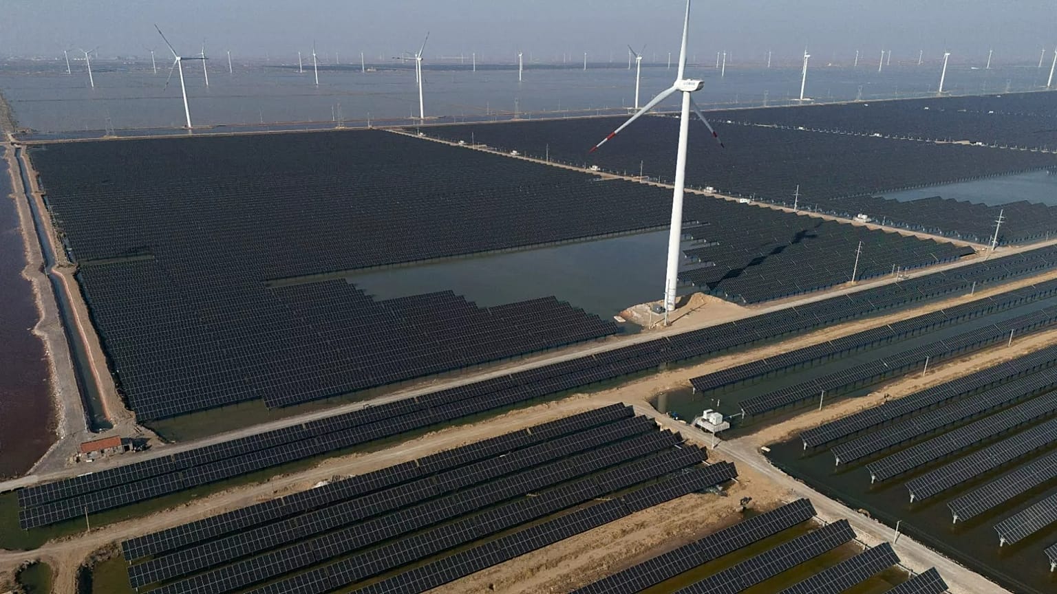 Trade-related risks to energy security decline on average by 19 per cent in net-zero scenarios. 