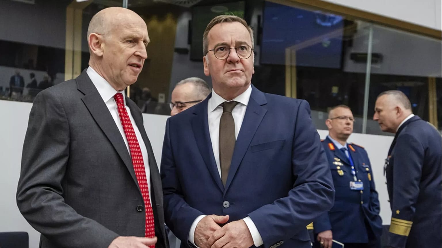 British Defence Secretary John Healey (left) with German Defence Minister Boris Pistorius.
