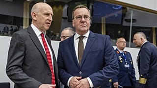 British Defence Secretary John Healey (left) with German Defence Minister Boris Pistorius.