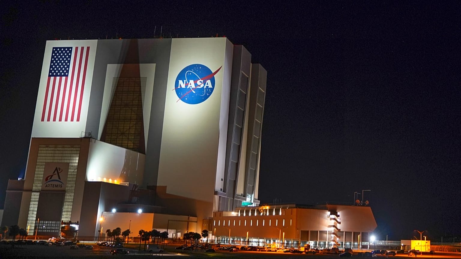 Edifício de montagem de veículos da NASA em Cabo Canaveral, Florida.