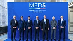 وزراء الداخلية أثناء انعقاد مؤتمر ميد5 في نابولي