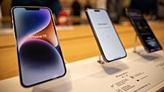 Das iPhone 14, iPhone 14 Pro und iPhone 14 Pro Max werden im Apple Fifth Avenue Store am Freitag, 16. September 2022, in New York ausgestellt.