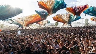 Les festivaliers sont vus pendant le premier week-end de Coachella 2025