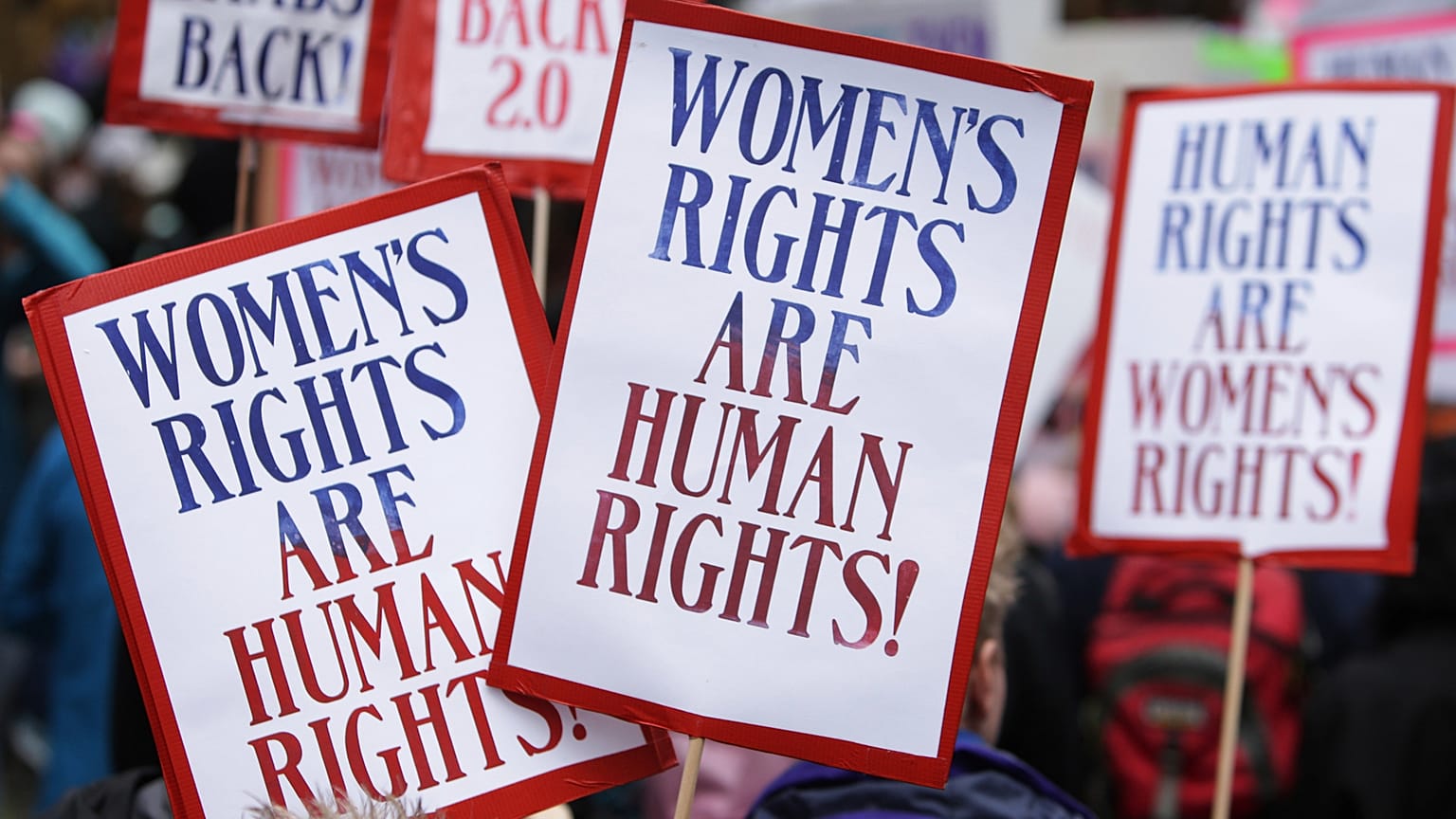 Egy tanulmány szerint az antifeminista diskurzus radikalizálódásának gazdasági gyökerei is vannak - képünk illusztráció