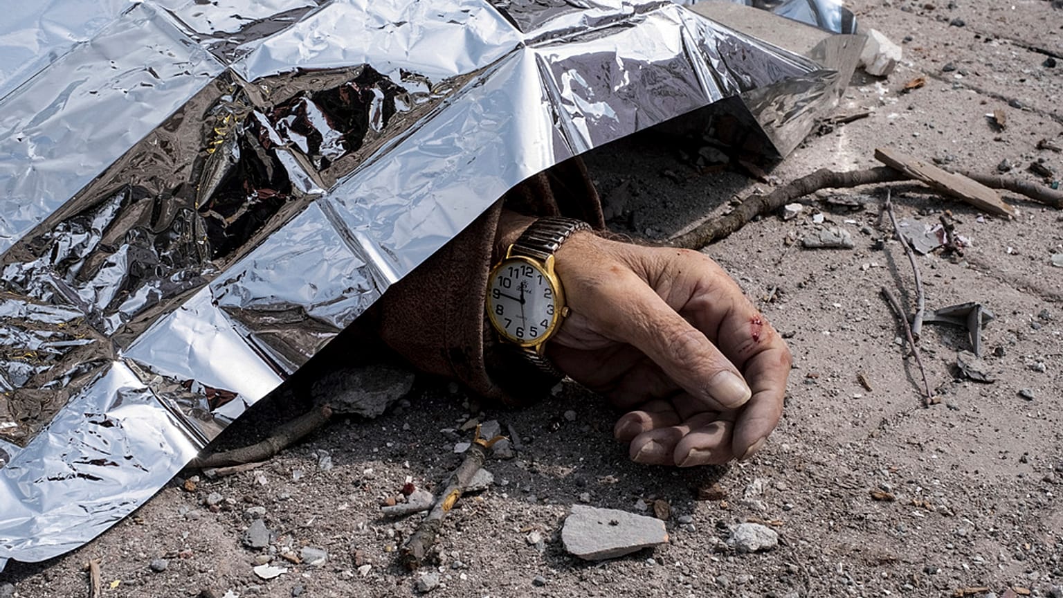 35 emberrel végeztek az orosz légicsapások