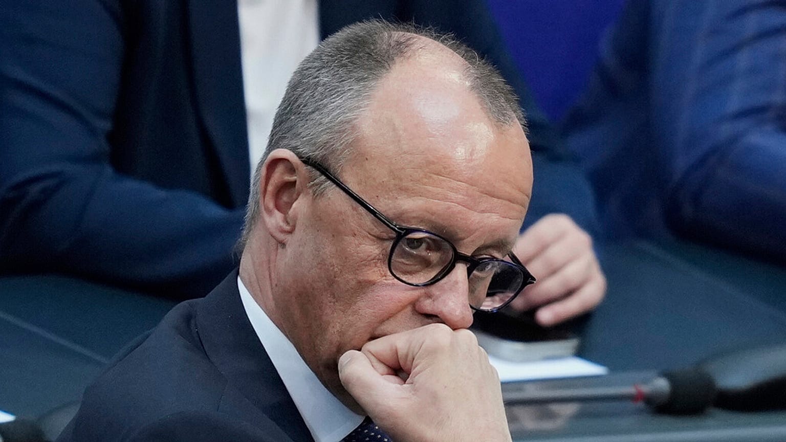Der CDU-Vorsitzende Friedrich Merz nimmt an der konstituierenden Sitzung des neu gewählten Deutschen Bundestages in Berlin, Deutschland, teil, Dienstag, 25. März 2025. 