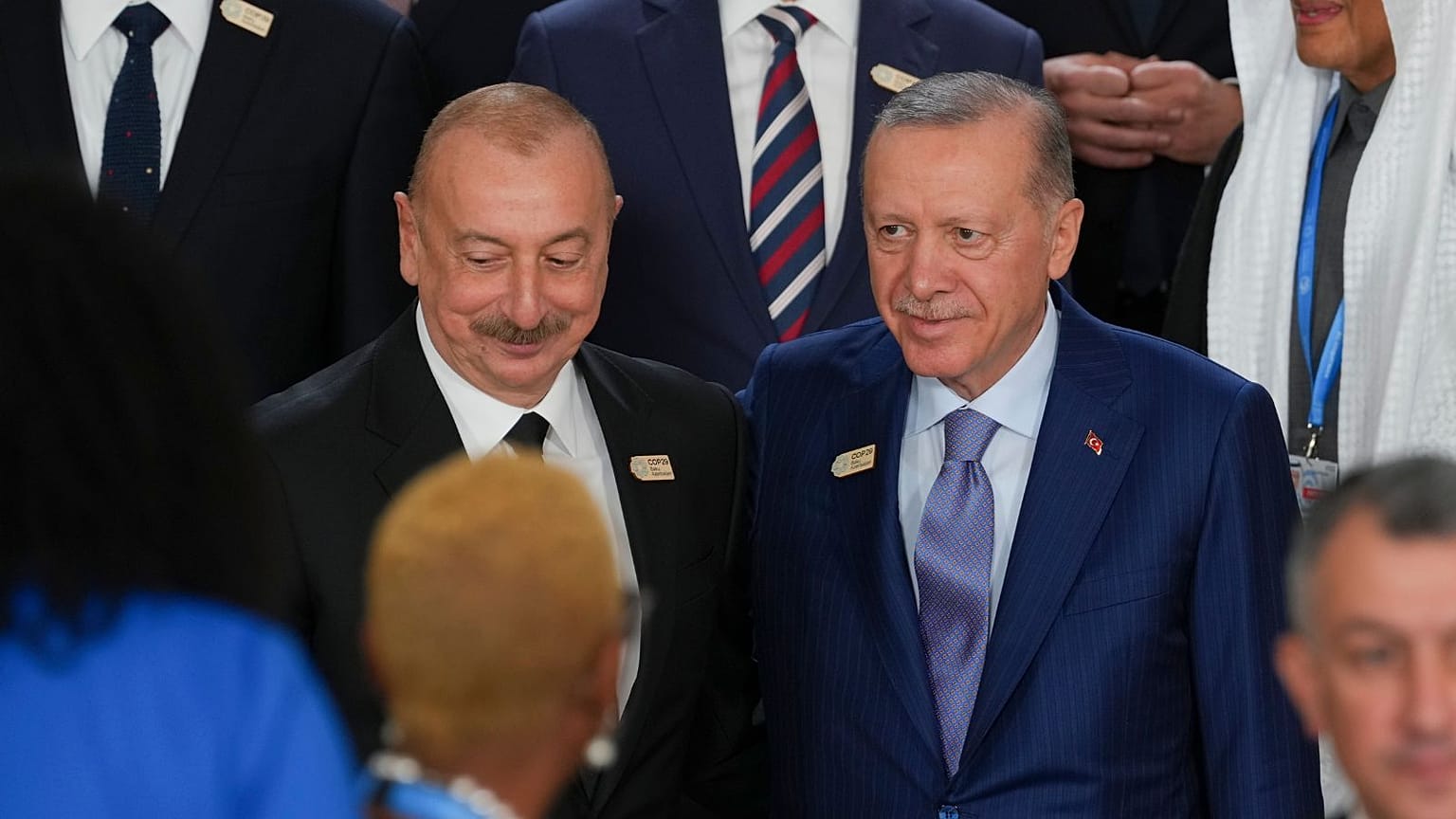 رجب طیب اردوغان، رئیس جمهوری ترکیه  (راست)، الهام علی‌اف، رئیس جمهوری آذربایجان (چپ)
