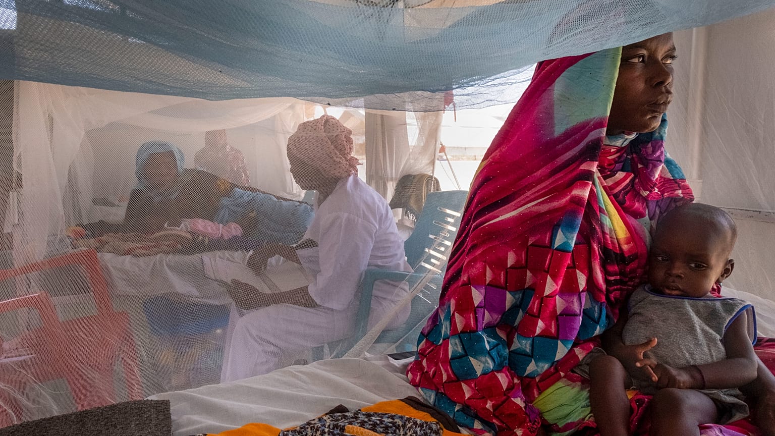 Sudanesische Familien leiden unter Hunger in Metche Camp, Tschad nahe der sudanesischen Grenze. 06.04.2025