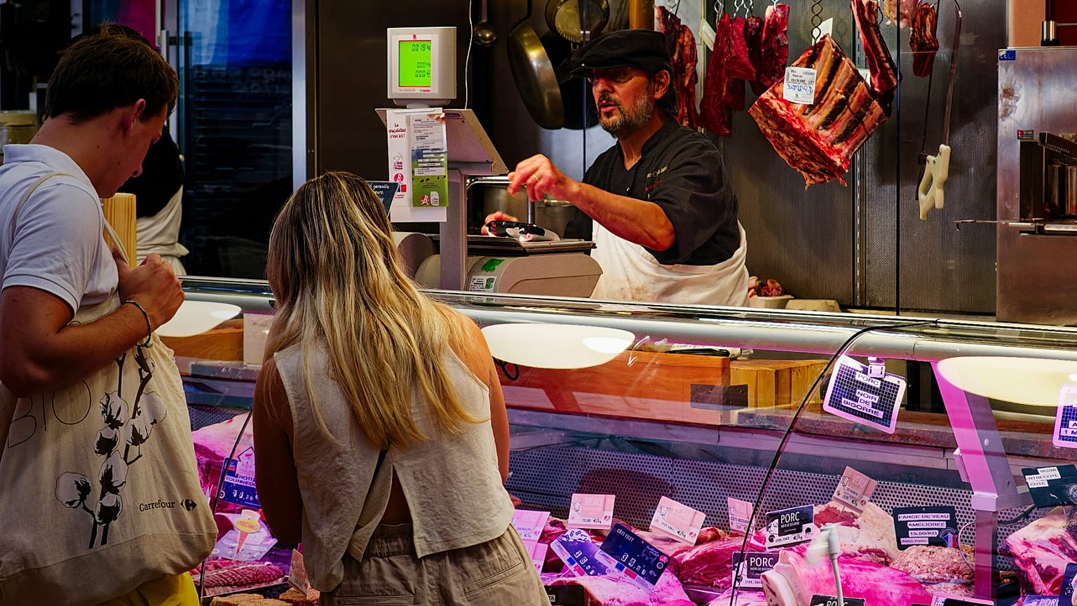 Même les produits emballés ou conditionnés, ou achetés en duty free, sont interdits.
