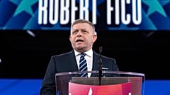 Le Premier ministre slovaque Robert Fico s'exprime lors de la Conservative Political Action Conference (CPAC) à Washington