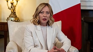 جورجیا ملونی نخست وزیر ایتالیا با کیر استارمر نخست وزیر بریتانیا در خیابان ۱۰ داوینگ ملاقات می کند.