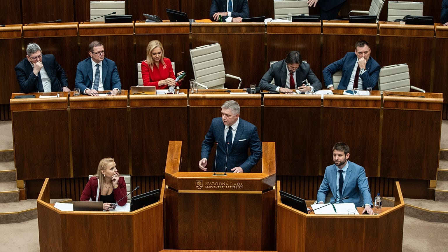 Archív fotó: Ribert Fico kormányfő beszél a pozsonyi parlamentben