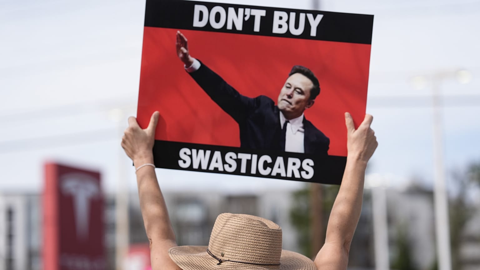 Tesla-Protestler boykottieren 
