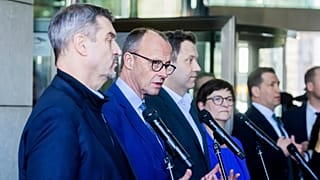 Von links: Markus Söder, Ministerpräsident von Bayern und CSU-Vorsitzender, Friedrich Merz, CDU-Kanzlerkandidat und CDU-Bundesvorsitzender, Lars Klingbeil.