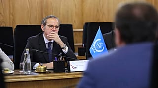 رئیس‌آژانس انرژی اتمی در سازمان انرژی اتمی ایران در تهران، ۱۷ آوریل ۲۰۲۵