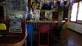 El Hotel Cracow, en el interior de Australia, es el centro de la comunidad local