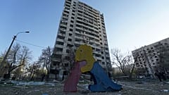 Πάνω από 50 κτίρια κατοικιών υπέστησαν από τους ρωσικούος βαλλιστικούς πυραύλους στο Χάρκοβο
