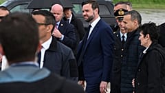 El vicepresidente estadounidense, JD Vance, llega a Roma el 18 de abril de 2025