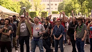 Manifestation sur la place Madách à Budapest