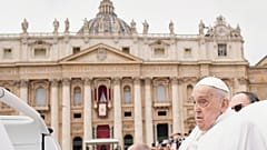 Der Papst nach dem Segen URBI ET ORBI am Ostersonntag